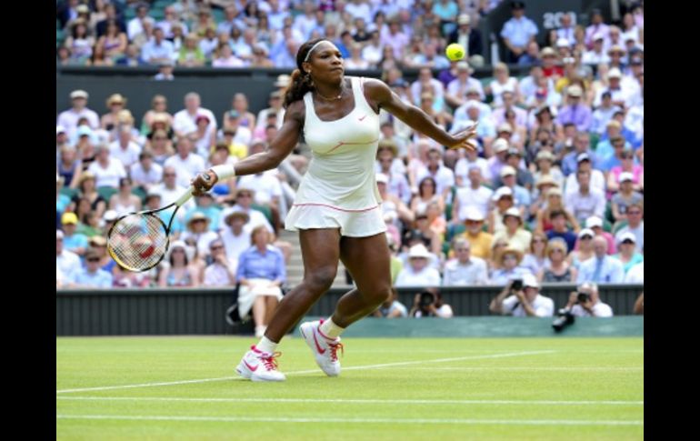 La tenista Serena Williams en su partido de la tercera ronda del torneo de Wimbledon. EFE  /