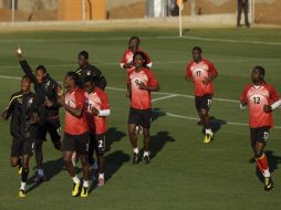 Los jugadores de la Selección de Ghana se prepara para su partido de mañana ante Estados Unidos. AP  /