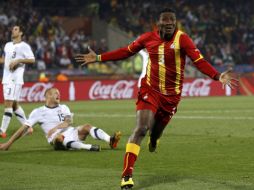 Asamoah Gyan festeja el gol de la calificación de Ghana ante EU. REUTERS  /