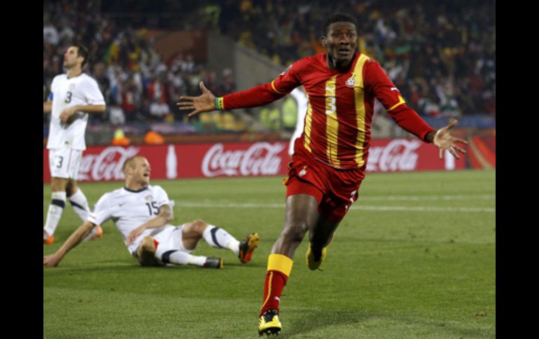 Asamoah Gyan festeja el gol de la calificación de Ghana ante EU. REUTERS  /