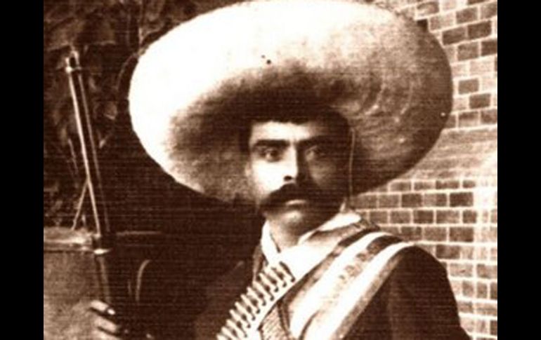 Emiliano Zapata era buen charro, pulcro, enamorado, siempre vestido de trajes adornados de plata. ESPECIAL  /