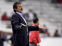 Ricardo La Volpe asegura que Maradona no puede ser considerado como un ejemplo. JAMMEDIA  /