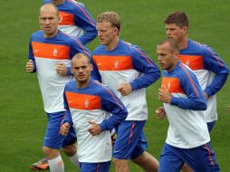 La Selección de Holanda, durante un entrenamiento previo a su encuentro ante Eslovaquia. EFE  /