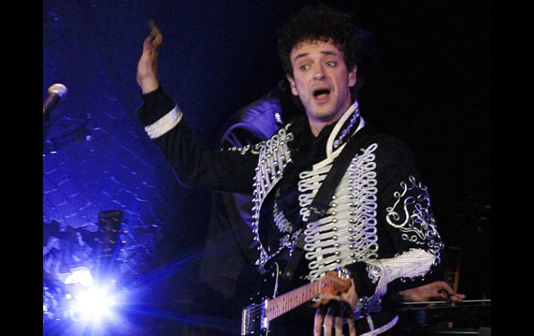 Cerati, líder de la disuelta banda de rock Soda Stereo, está ingresado en una sala de cuidados. A. GARCÍACER  /