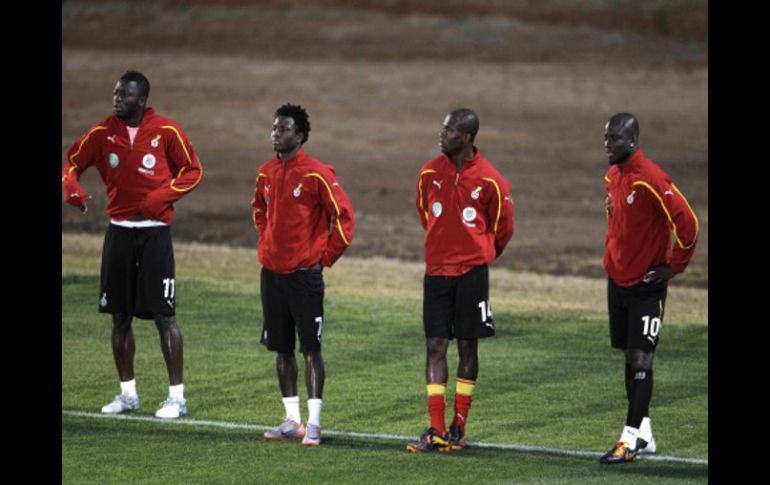 Los jugadores de la Selección de Ghana en preparación para atacar a Uruguay. AP  /