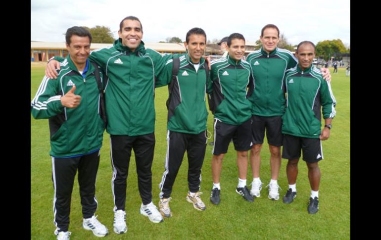 Árbitros mexicanos participan en el Mundial de Sudáfrica 2010. E. PACHECO  /