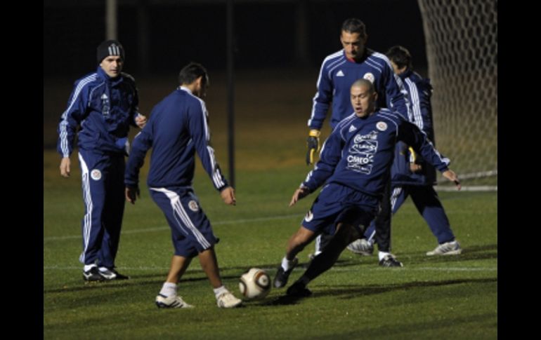 Jugadores de la Selección de Paraguay, durante su entrenamiento previo a su encuentro contra España.AFP  /