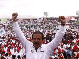 Aproximadamente 15 mil militantes se concentraron en el estadio de futbol Benito Juárez para el evento. EL UNIVERSAL  /