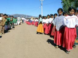 Familias indígenas, procedentes del sur del país, migran a las zonas cultivos de las costas jaliscienses en búsca de trabajo . ARCHIVO  /