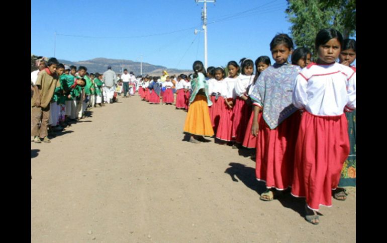 Familias indígenas, procedentes del sur del país, migran a las zonas cultivos de las costas jaliscienses en búsca de trabajo . ARCHIVO  /