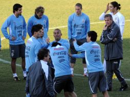 La Selección de Uruguay en un entrenamiento días antes de su siguiente duelo ante Ghana. AFP  /