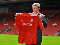 Roy Hodgson es el nuevo entrenador del Liverpool. AP  /