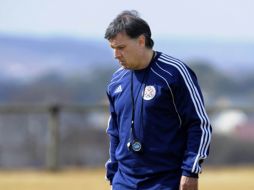 El entrenador argentino Gerardo Martino, durante un entrenamiento, previo a su encuentro ante España. AFP  /