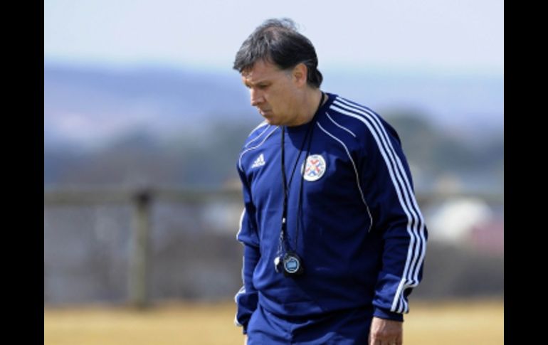 El entrenador argentino Gerardo Martino, durante un entrenamiento, previo a su encuentro ante España. AFP  /