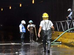 El miércoles pasado el túnel de la Avenida Hidalgo permaneció cerrado a la circulación por un encharcamiento. E. BARRERA  /