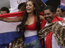 Larissa Riquelme se desnudaría si Paraguay llega a semifinales. AP  /