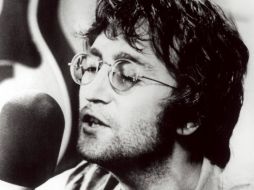 Para conmemorar el cumpleaños número 70 del legendario músico John Lennon. ESPECIAL  /