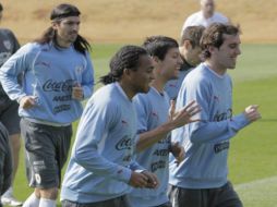 Los jugadores uruguayos regresaron a los entrenamientos en día de hoy. EFE  /