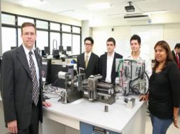 El prototipo de máquina herramienta fue creado por los integrantes de la Cátedra de Biomecatrónica del Tec campus Guadalajara. ESPECIAL  /