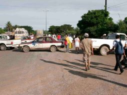 Esta mañana integrantes del PRD bloquearon a carretera Juchitan-Ixteopec, por presuntas irregularidades. NTX  /