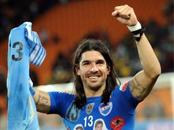 El jugador de Uruguay Sebastián Abreu celebra  tras el partido ante Ghana. EFE  /