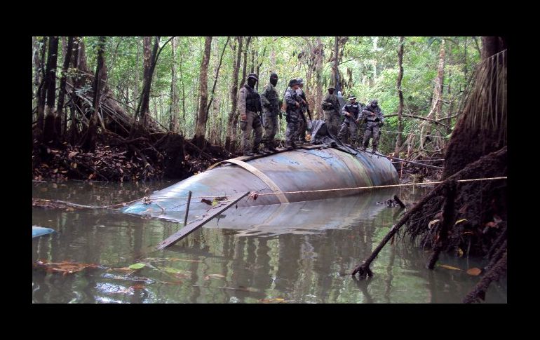 Un submarino de 33 metros de largo fue decomisado en la selva de Ecuador. EFE  /