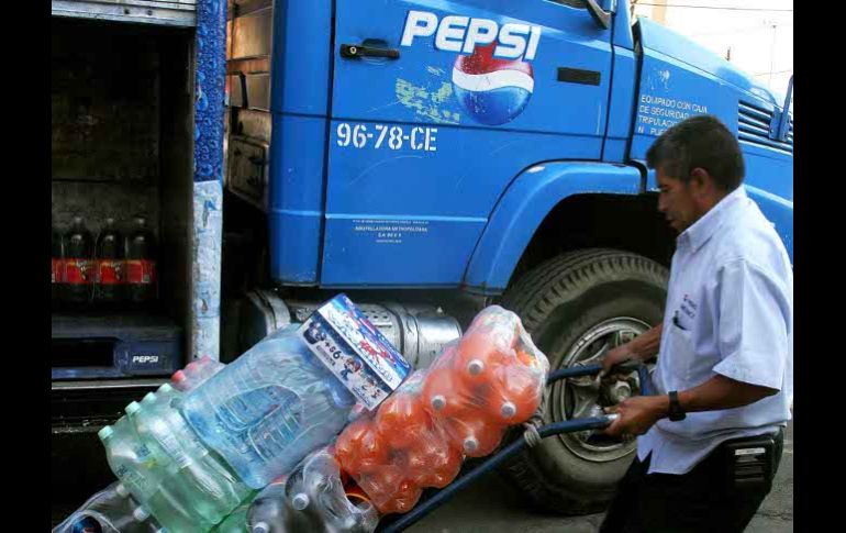 Las filiales de las dos empresas refresqueras más grandes en el mundo, en México. EFE  /