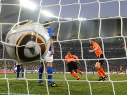 Imagen de uno de los goles que Wesley Sneijder le hizo a Brasil. AFP  /