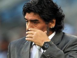 Diego Armanado Maradona, se retira derrotado del partido de eliminación de Argentina.. EFE  /