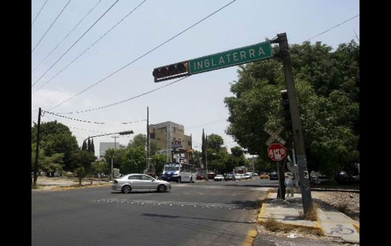 Esta edificación  pretende construirse desde la avenida Aviación y la avenida Inglaterra. A. GARCÍA  /