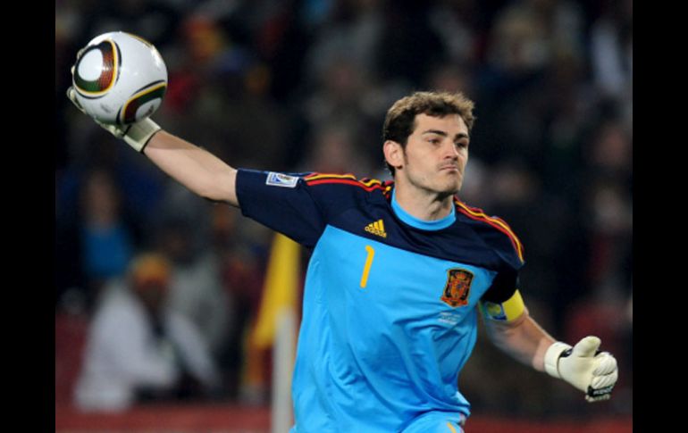 Iker Casillas y España buscan llegar a su primera final de Copa del Mundo. EFE  /