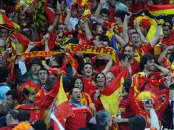 La afición española festeja el pase a la final de la Copa del Mundo. AFP  /