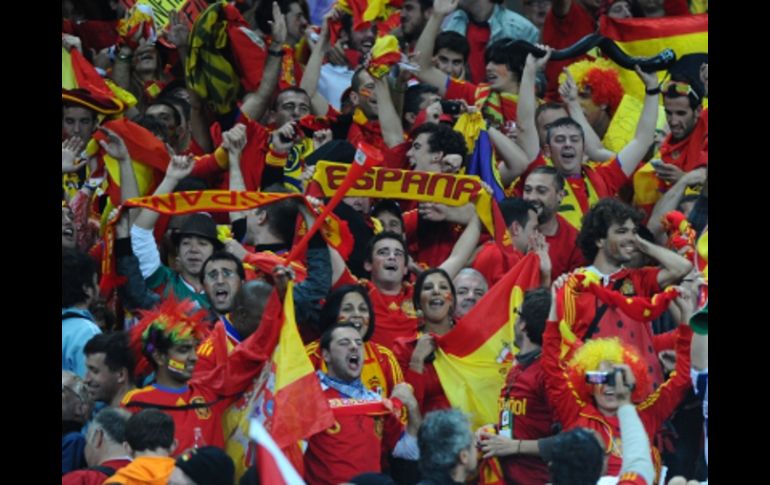 La afición española festeja el pase a la final de la Copa del Mundo. AFP  /