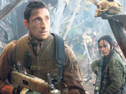 Adrien Brody  y Alice Braga, durante una escena de ''Predators''. AP  /