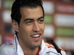 Sergio Busquets en la rueda de prensa que ofreció hoy. AFP  /