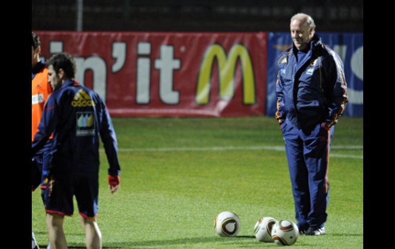 El entrenador Vicente del Bosque, durante un entrenamiento del la Selección española. AFP  /