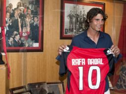 Rafael Nadal en el estadio Ono, donde hoy ha sido presentado el nuevo grupo de accionistas de la entidad. EFE  /