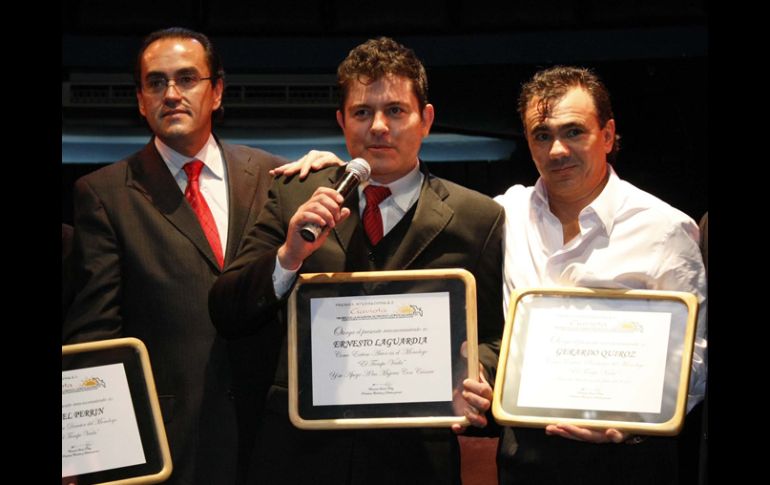 Gerardo Quiroz recibieron Ernersto Laguardia, el premio que ortorgan los críticos y periodistas de teatro. NTX  /