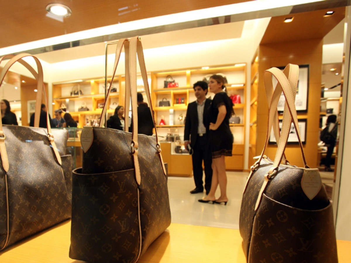 Louis Vuitton abre oficialmente las puertas de su primera tienda