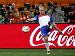 Arjen Robben el sesión de entrenamientos de hoy. REUTERS  /