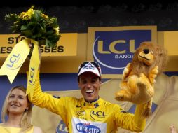 Sylvain Chavanel, con el Maillot amarillo de líder de la general en la séptima etapa del Tour de Francia. EFE  /