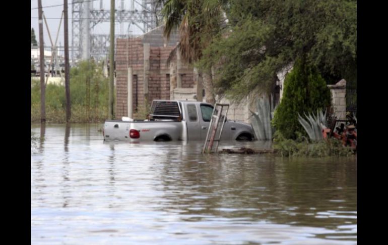 El ejército implementa el plan DN III en varios municipios afectados por inundaciones. NTX  /