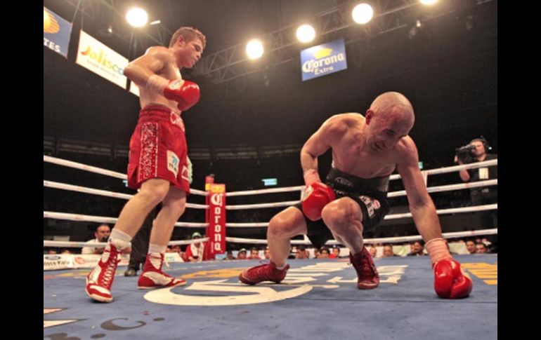 ''Canelo'' Álvarez dominó la pelea de principio a fin. S. NÚÑEZ  /