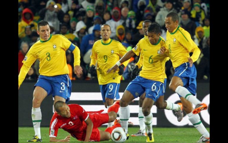 La Selección brasileña en su participación en el Mundial en el duelo ante los norcoreanos. NOTIMEX  /