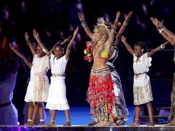 Shakira abrió la ceremonia de clausura de Sudáfrica 2010. REUTERS  /