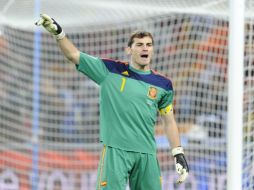 Iker Casillas arquero de España durante la final, de quien se ha destacado su buen demepeño en el Mundial. AFP  /