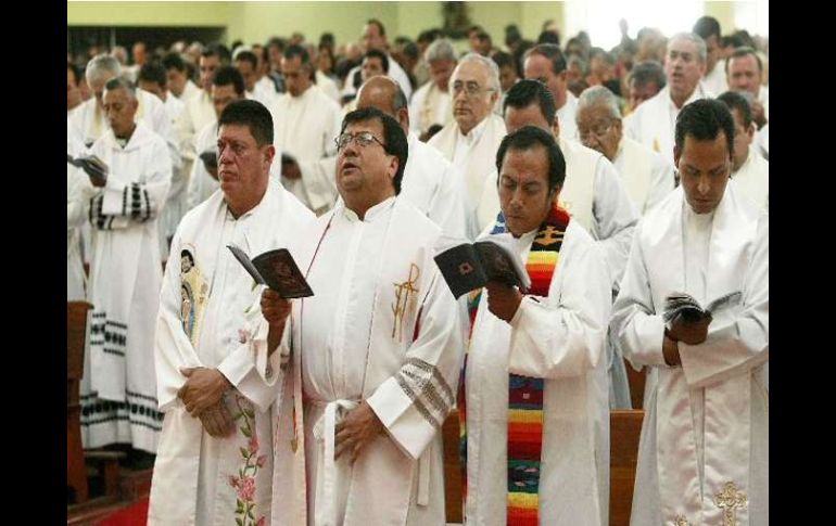 Los obispos representados en la CEM esperan 'con mucho entusiasmo' a los Legionarios de Cristo. ARCHIVO  /