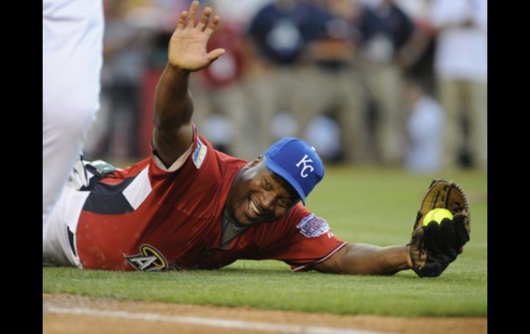 Juego entre las celebridades de beisbol, parte de las actividades previas al juego de las estrellas de la MLB. EFE  /