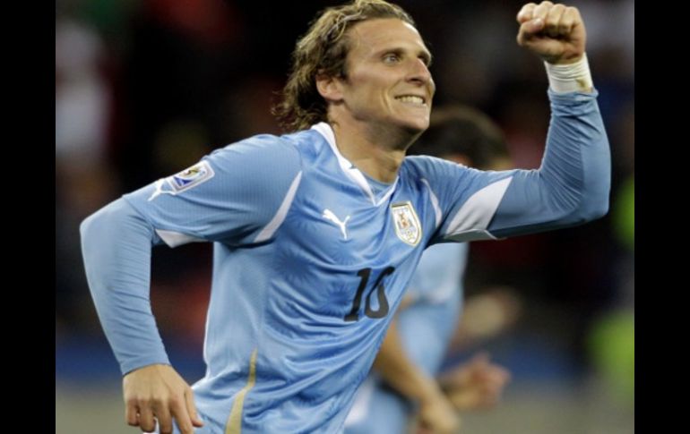 El uruguayo Diego Forlán durante el Mundial de Sudáfrica 2010. AFP  /