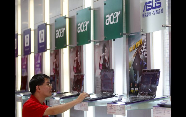 Las familias han recibido exorbitantes facturas de consumo eléctrico. REUTERS  /